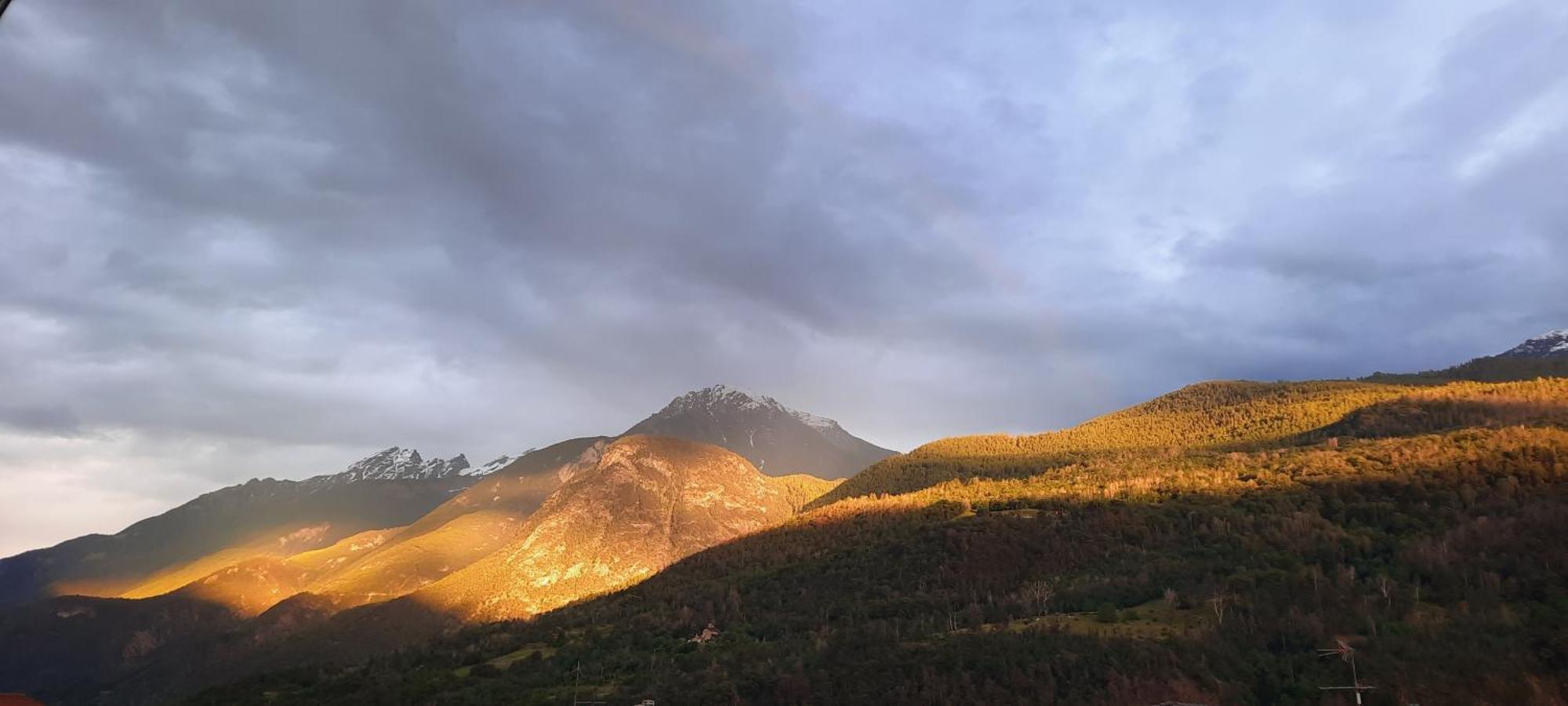 A Casa Di Vera - Vivi La Tua Valle D'Aosta Nus Eksteriør billede