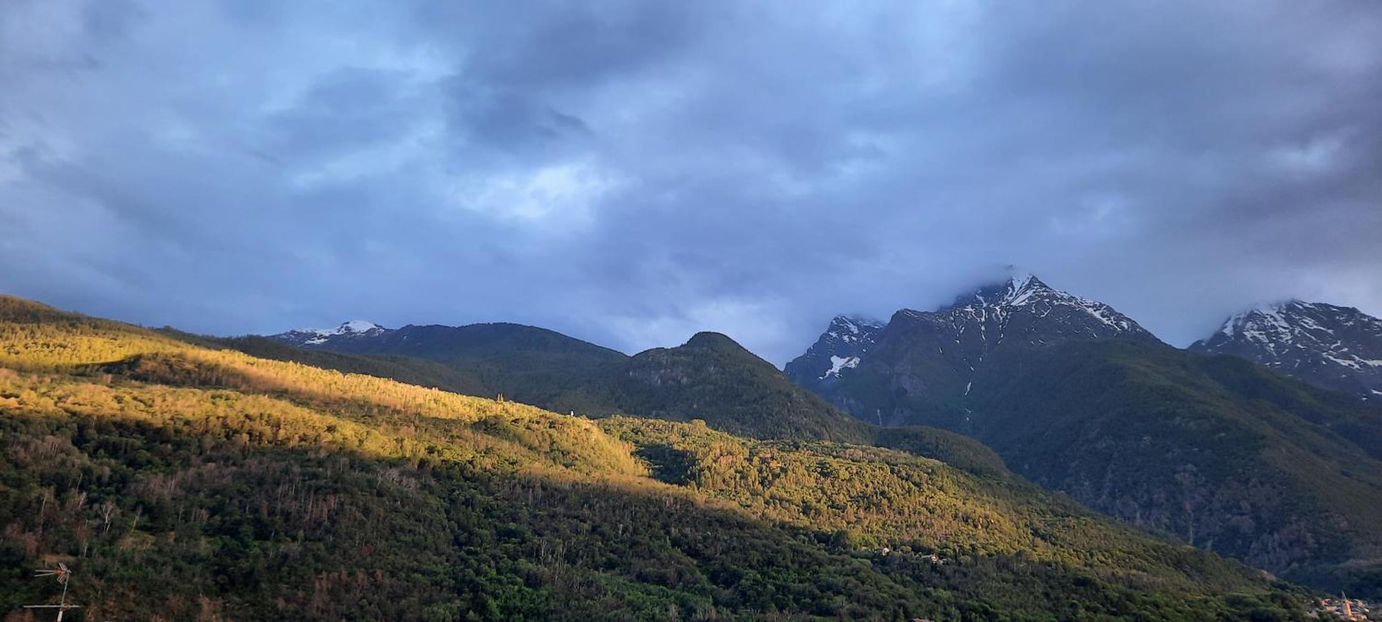 A Casa Di Vera - Vivi La Tua Valle D'Aosta Nus Eksteriør billede